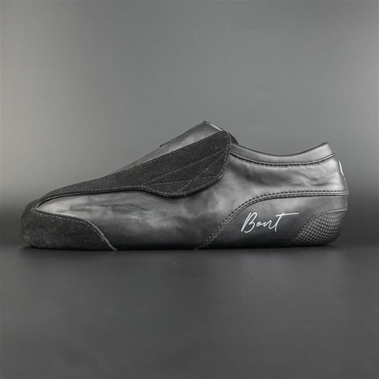 Side view of the Envy suede skate showing blue and black suede finish