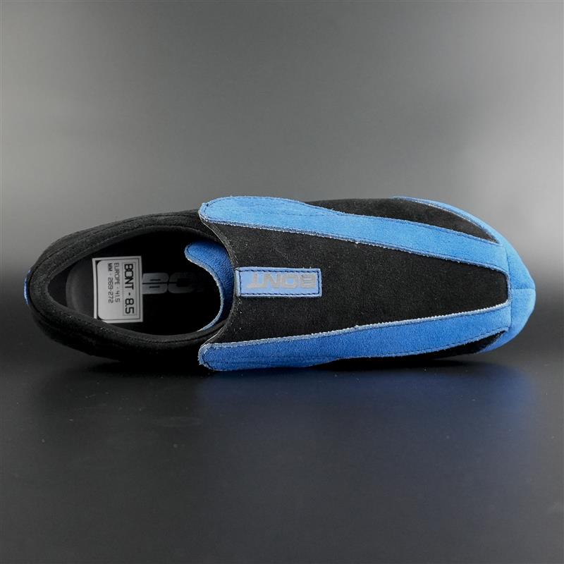 Top-down view showing integrated lace cover and U-shape fit
