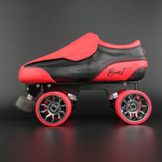 Side view of skate with Envy Carbon boot, Moonwalk wheels, and Tracer plate