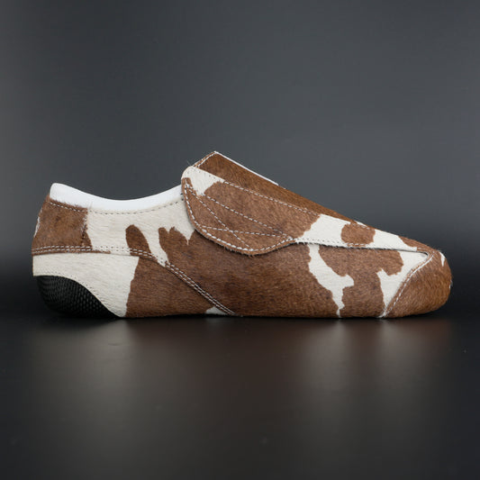 Close-up of cowhide texture and carbon base