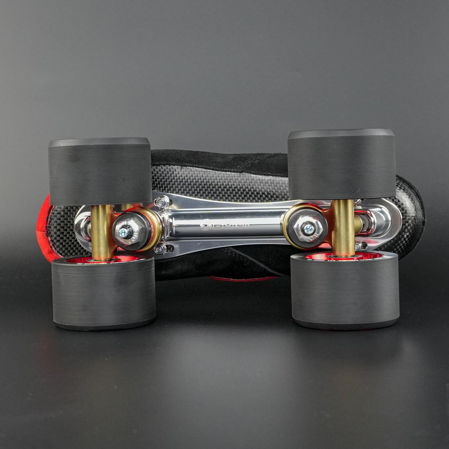 Close-up of the carbon Zeus plate and quick release axles